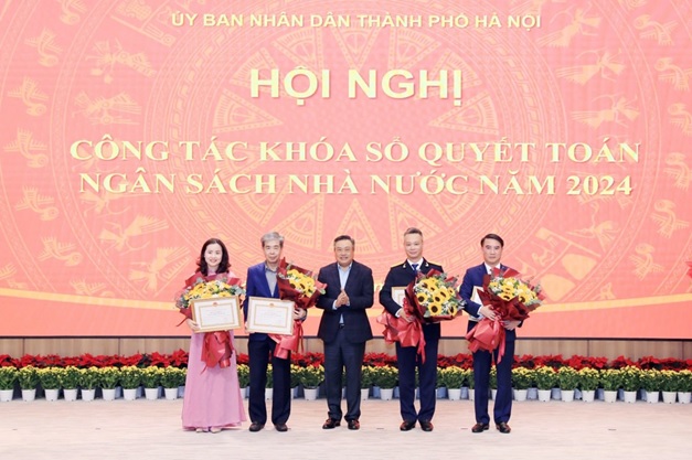 Kho bạc Nhà nước Hà Nội tập trung thực hiện công tác khóa sổ quyết toán năm 2024 đảm bảo an toàn, đúng tiến độ.